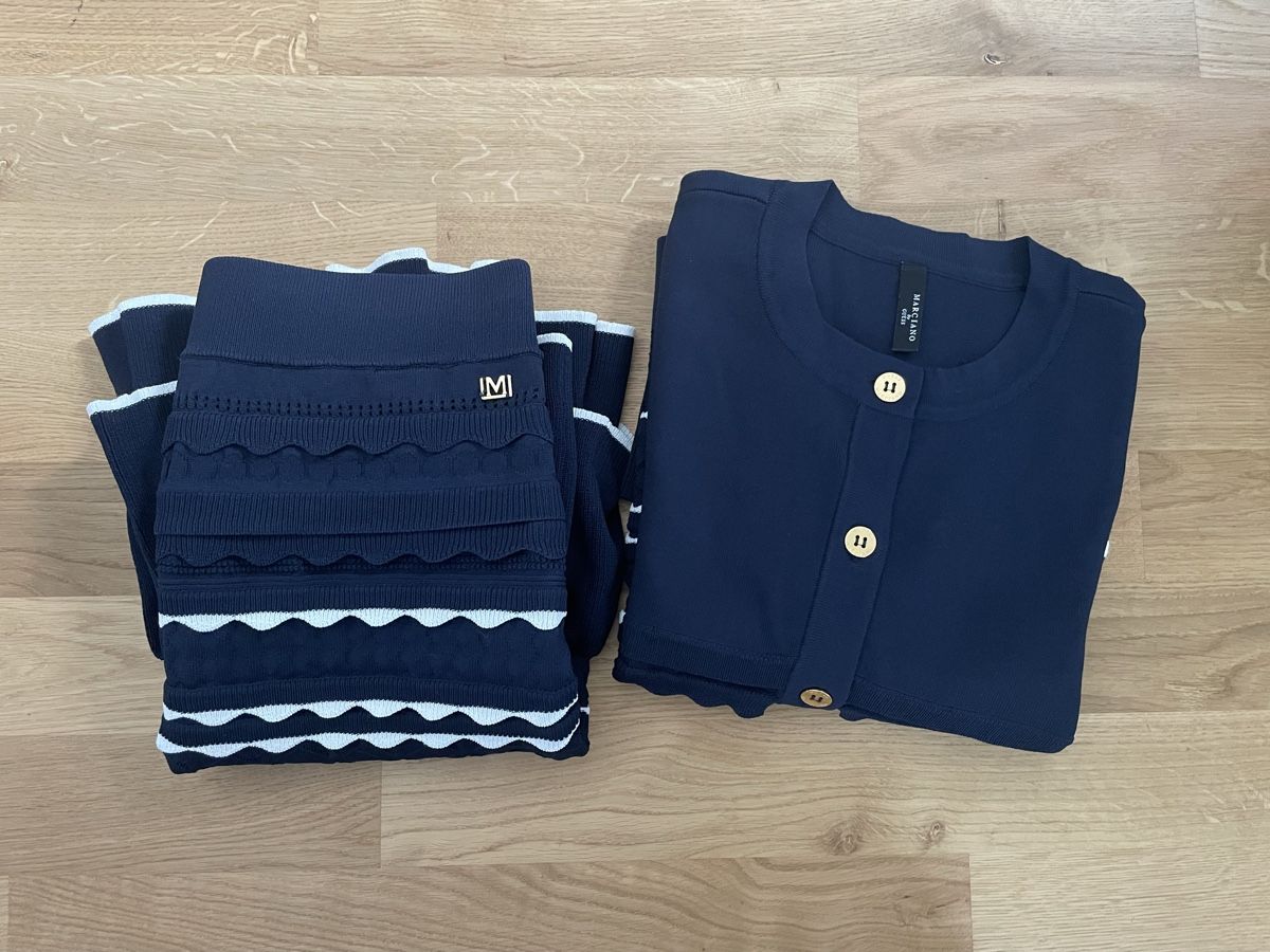 Guess Lotti di vestiti: Guess Marciano Rüschen 2-Piece – Nuovo (secondo la descrizione) da Muntelier venduto da pagania 1