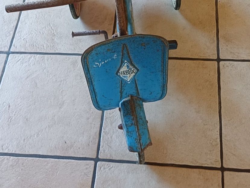 Veicoli per bambini: Dreirad antik – Usato da Schöftland venduto da orella7 1