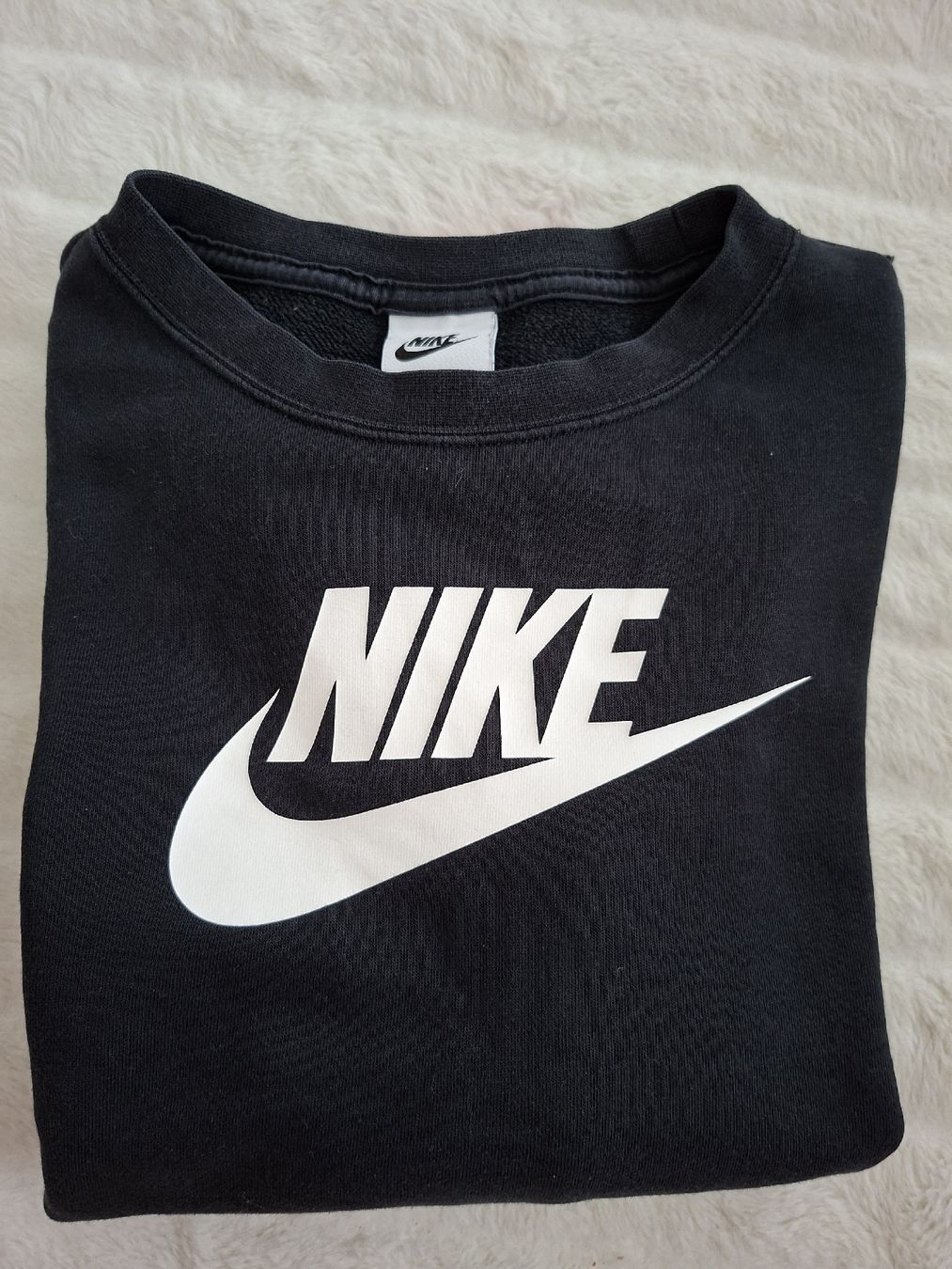 Nike Maglioni & Felpe: Pull Nike noir, taille femme – Usato da Renens VD venduto da ser_j2fn