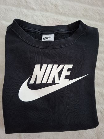 Pull Nike noir, taille femme