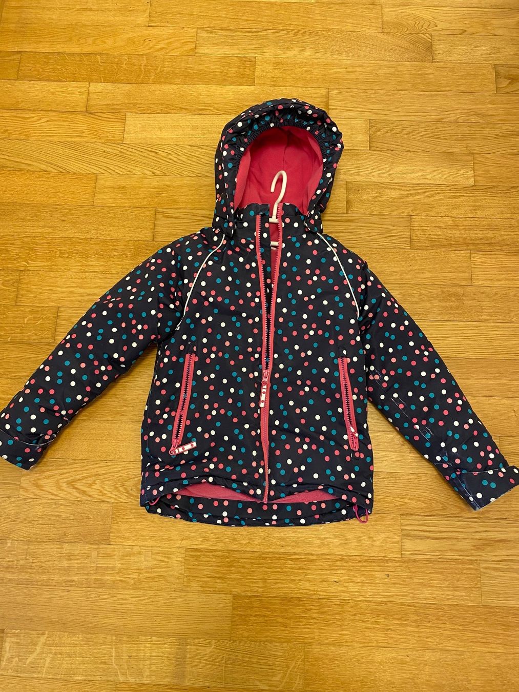 Giacche & Cappotti: Winterjacke Mädchen Gr. 128 – Usato da Winterthur venduto da Baby117