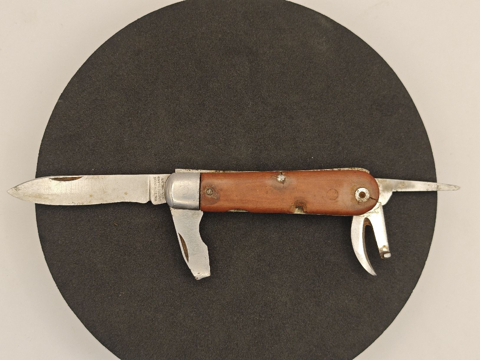 Victorinox Coltelli tascabile: Altes Victorinox Taschenmesser – Usato da Ottikon venduto da Kolibri-81 7