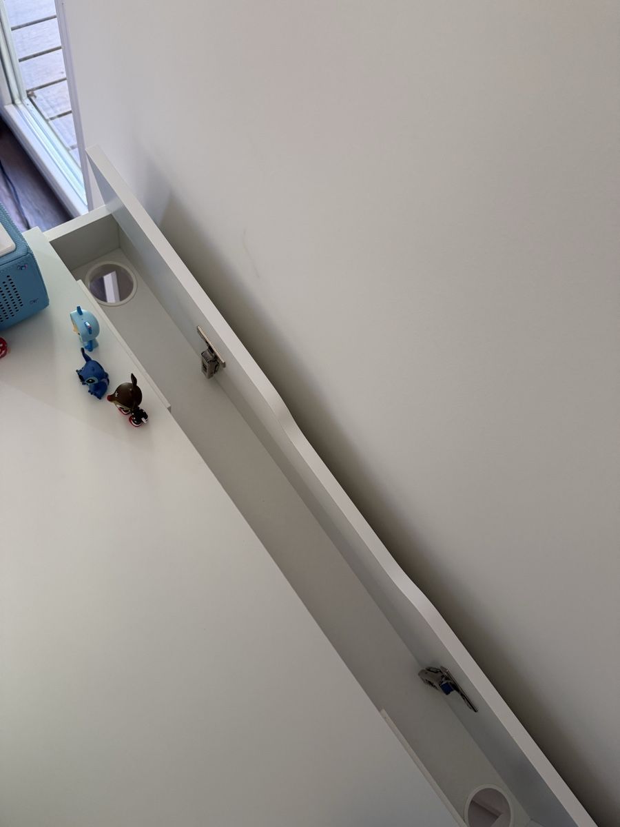 Scrivanie: Ikea, Schreibtisch – Usato da Wilen b. Wollerau venduto da Nataly_ 2
