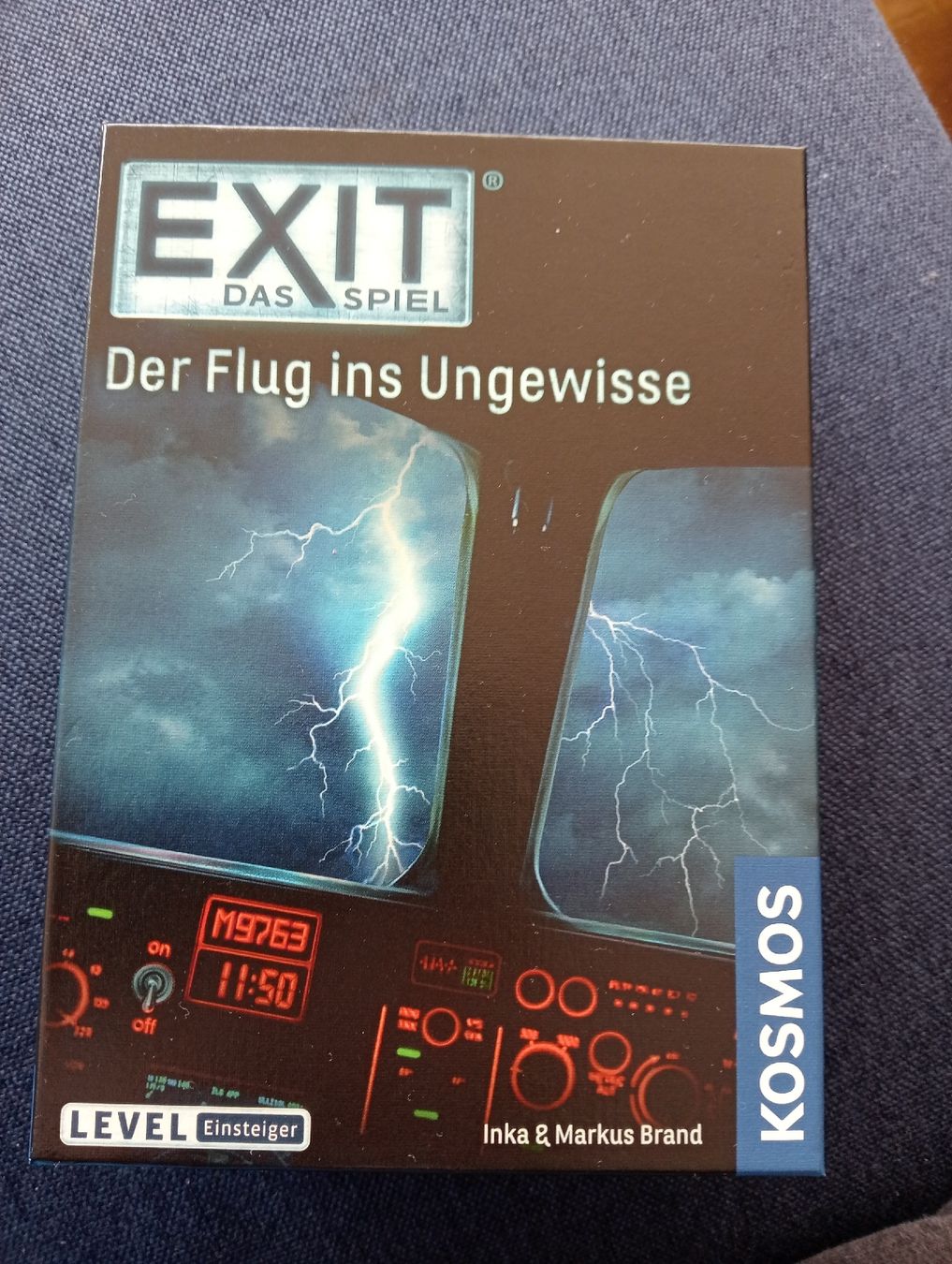 Kosmos Spiele: Exit - Das Spiel: Der Flug ins Ungewisse – Gebraucht aus Frenkendorf von RedTsunami23
