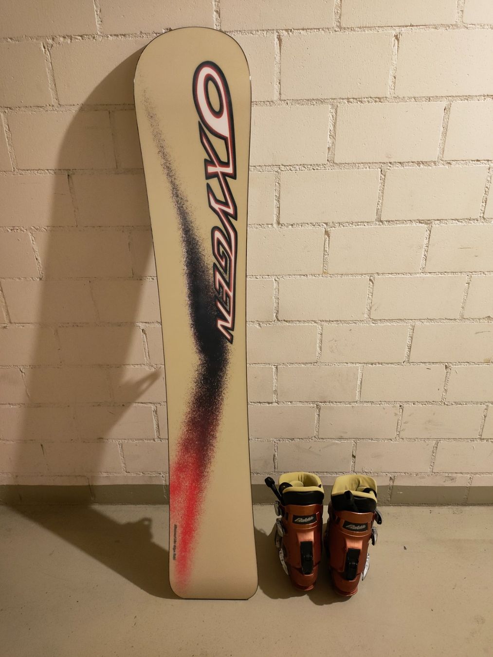 Boards: Snowboard mit Schuhen und Taschen – Gebraucht aus Rothrist von GIWALD 1