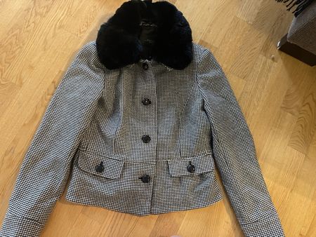 Blazer Weekend Max Mara Grösse 42 schwarz/weiss Kunstfell