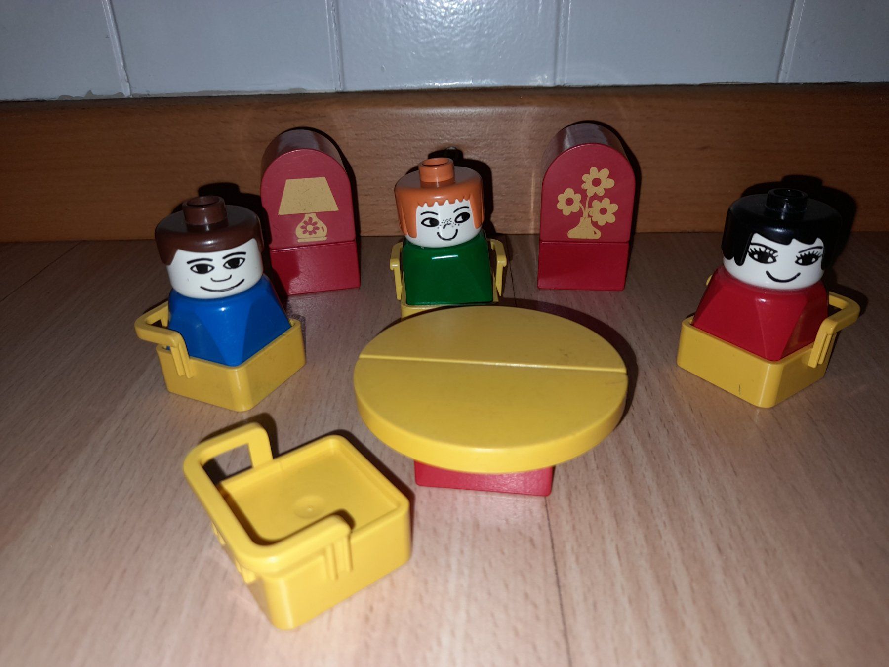 Lego Giocattoli: Lego Duplo Wohnzimmer 032 Klassiker – Usato da Wittenbach venduto da Gugielmo