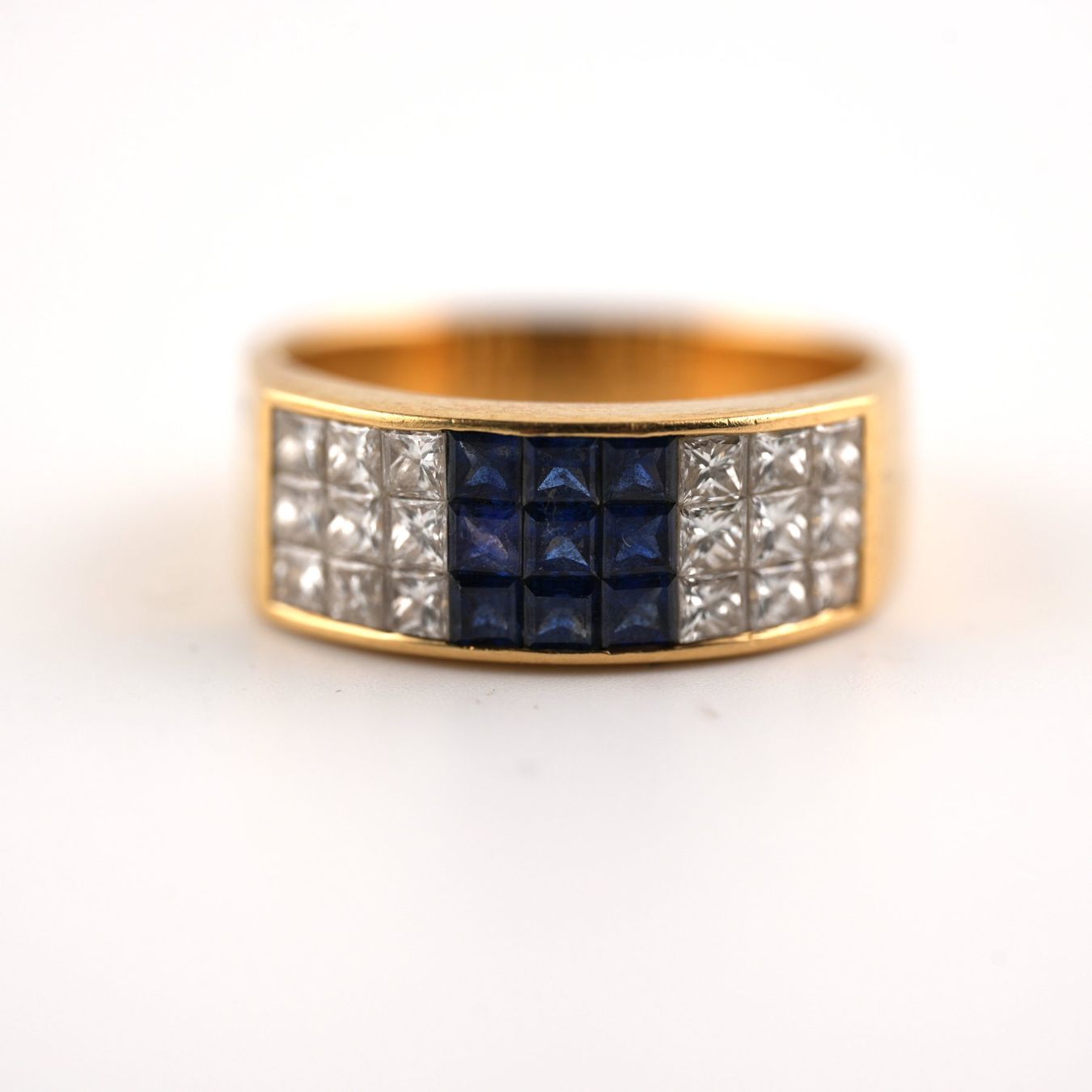 Anelli: Goldring 18K mit Saphir und Diamanten – Usato da Basel venduto da Vip24 2