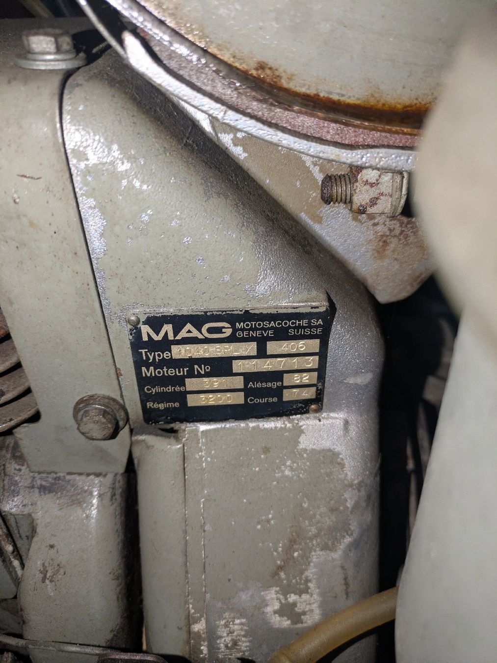 Aebi Alle Maschinen: Aebi AM40 Motormäher mit Gabeleingrasung – Gebraucht aus Widen von timon98 4