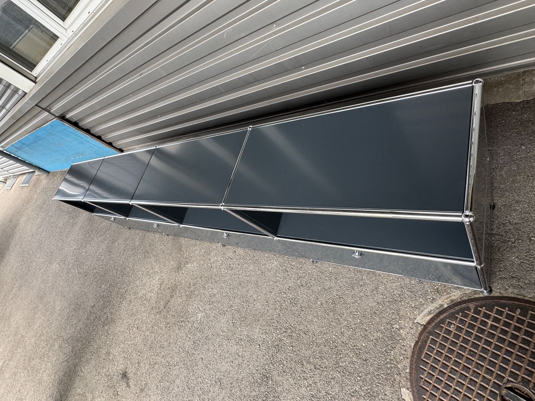 USM Scaffali: USM Haller Sideboard Anthrazit 2 x 4er Elemente – Usato da Diessenhofen venduto da Osio 2