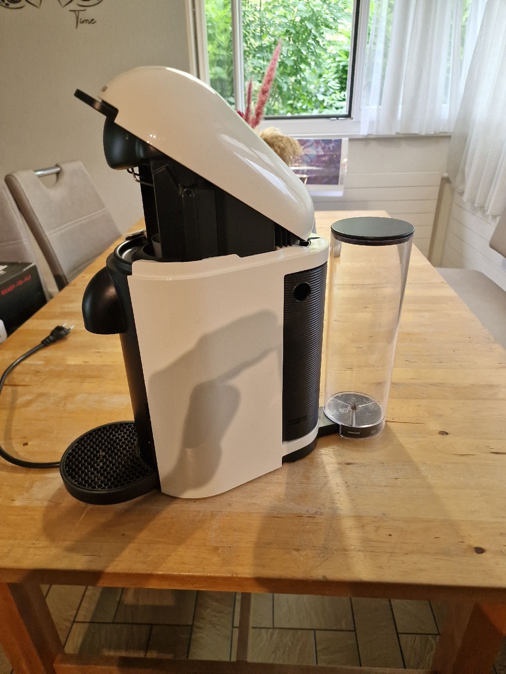 Nespresso Macchine per caffè & Macchine per espresso: Nespresso Vertuo GCB2 Kaffeemaschine Weiss – Usato da Kirchdorf AG venduto da sve_mb9s 4