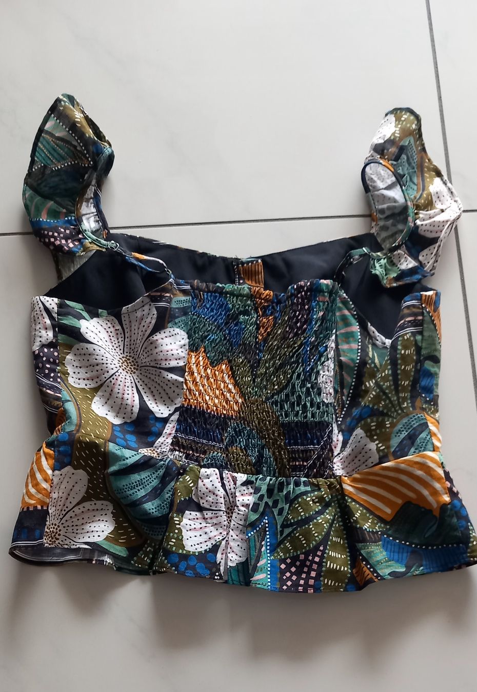 Guess Top: Top GUESS L Neuf – Nuovo (secondo la descrizione) da La Chaux-de-Fonds venduto da Boutique333 1
