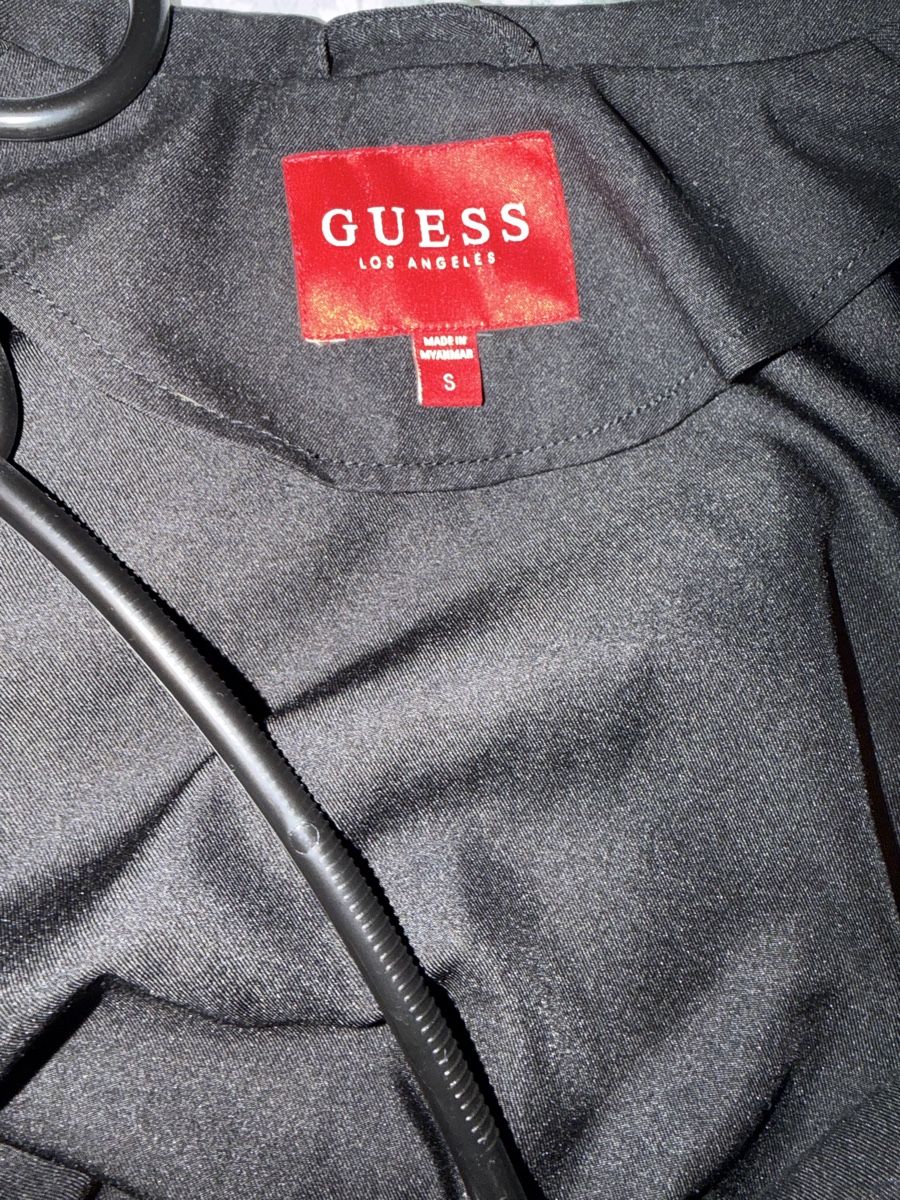 Guess Jacken: Guess Jacke Grösse S neuwertig – Neu (gemäss Beschreibung) aus Recherswil von luca_v 2