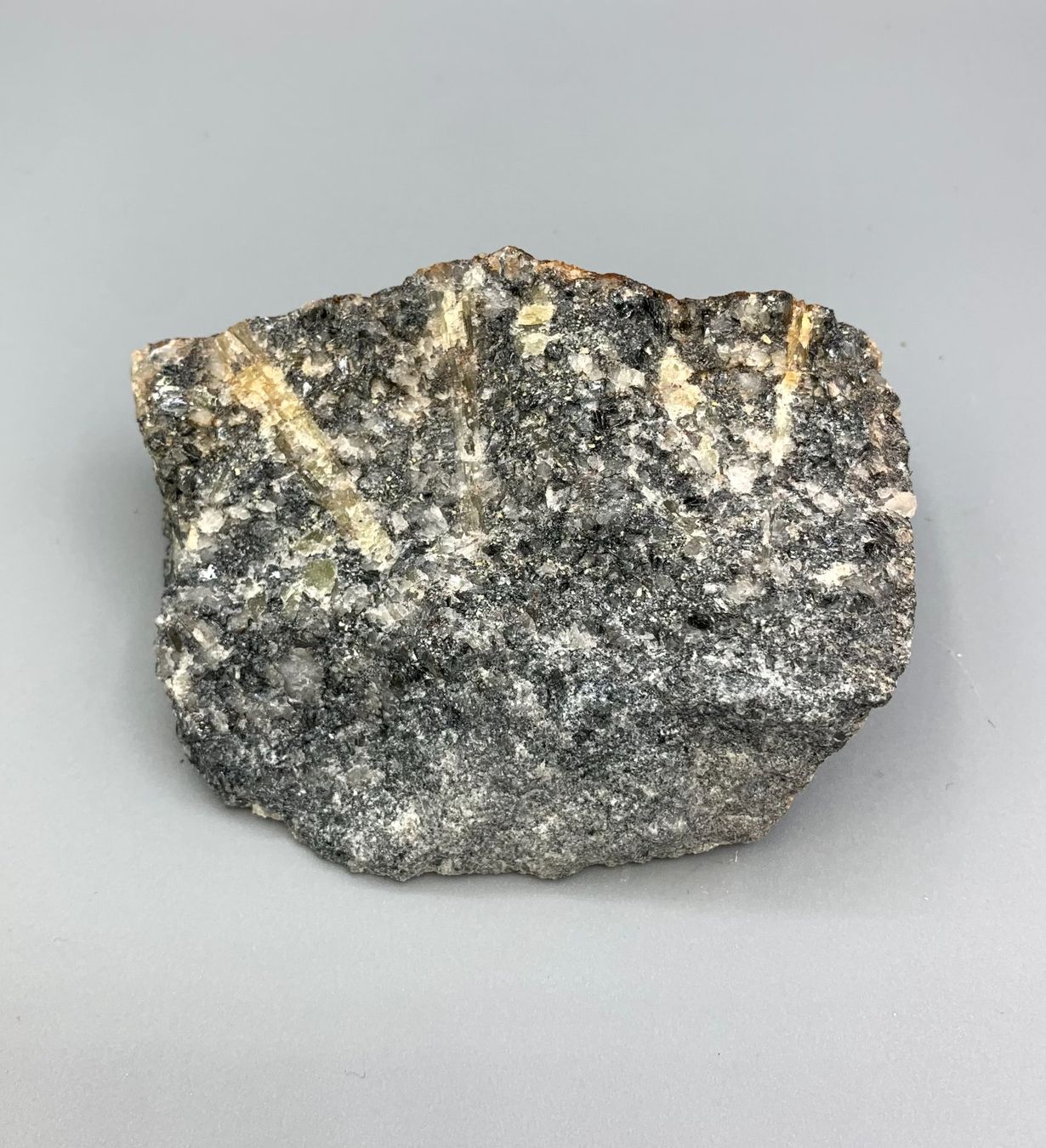 Minerali & Pietre curative: Zinnwaldit - Rohstein - Naturbelassen – Nuovo (secondo la descrizione) da Samstagern venduto da Spliti