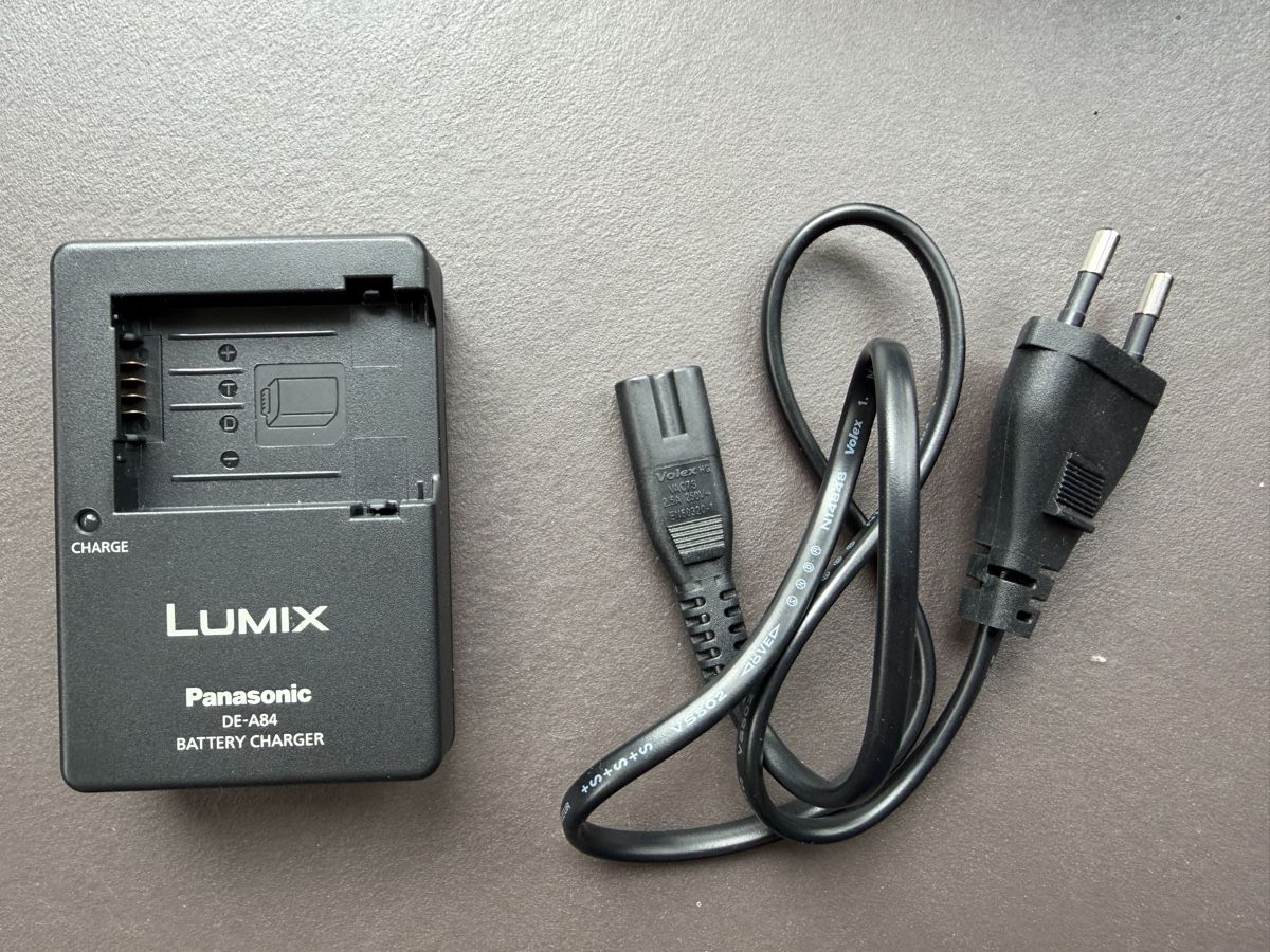 Panasonic Fotocamera: Digitalkamera Panasonic Lumix FZ 100 – Usato da Düdingen venduto da 2633350 5