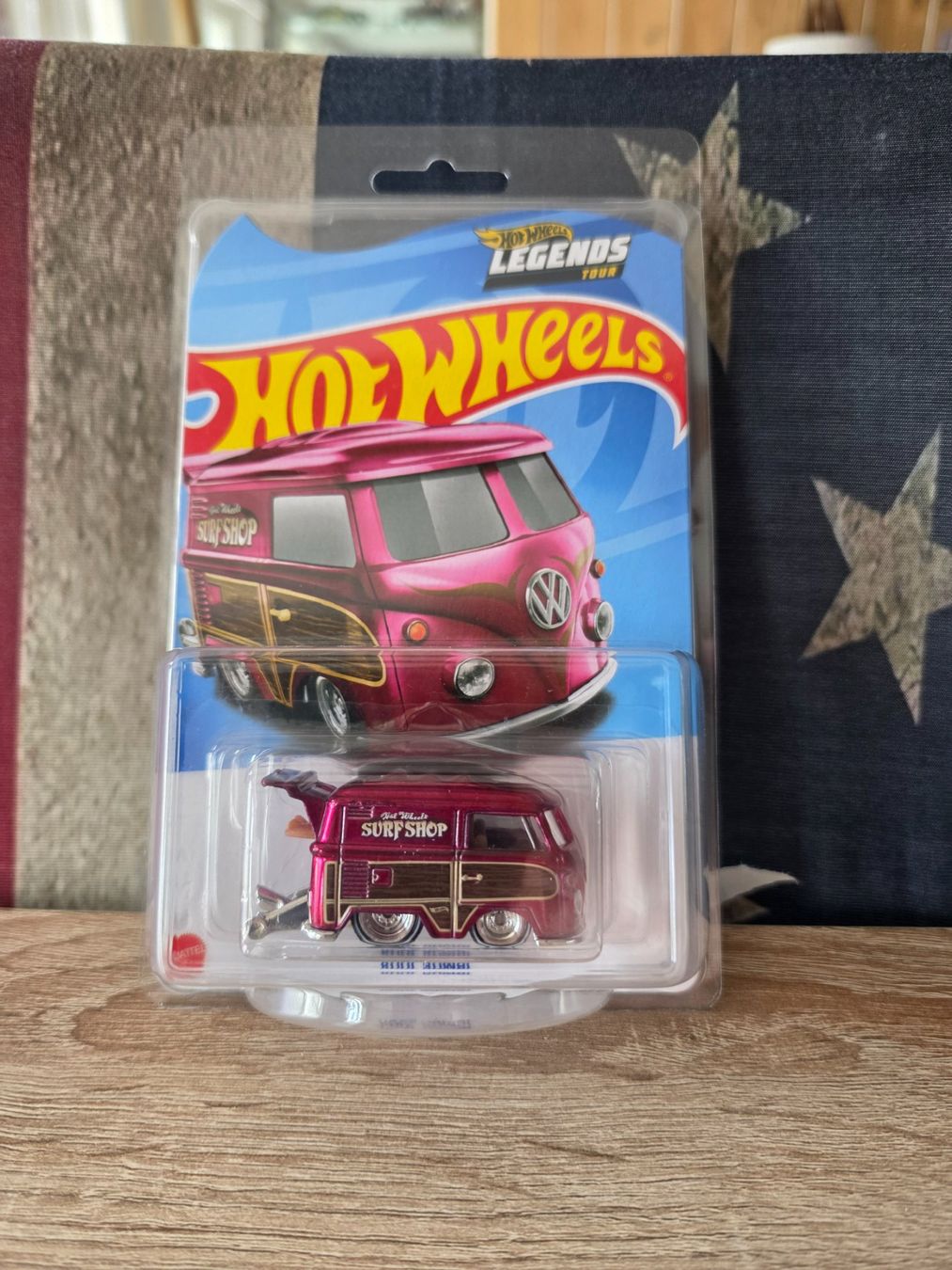 Hot Wheels Modellini d'auto: Hot Wheels Legends Cool Kombi 1:64 Neu – Nuovo e nell'imballaggio originale da Goldingen venduto da Muscle_Cars84