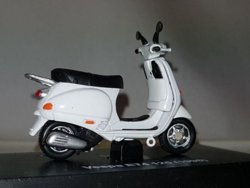 Vespa Modellbausätze & Standmodelle: Modell Vespa 125 (1996) – Gebraucht aus Nottwil von echtMOMO 2