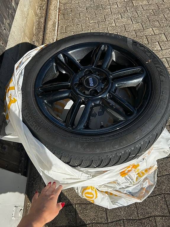 Pneus & Kompletträder: Felgen Mini Cooper S schwarz – Gebraucht aus Tagelswangen von A_lina
