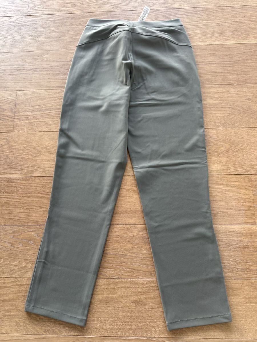 Lululemon Pantaloni: Lululemon ABC Pull-On Pant 6 NWT Olive Green Commute! – Nuovo e nell'imballaggio originale da Binningen venduto da can_s2yh 2