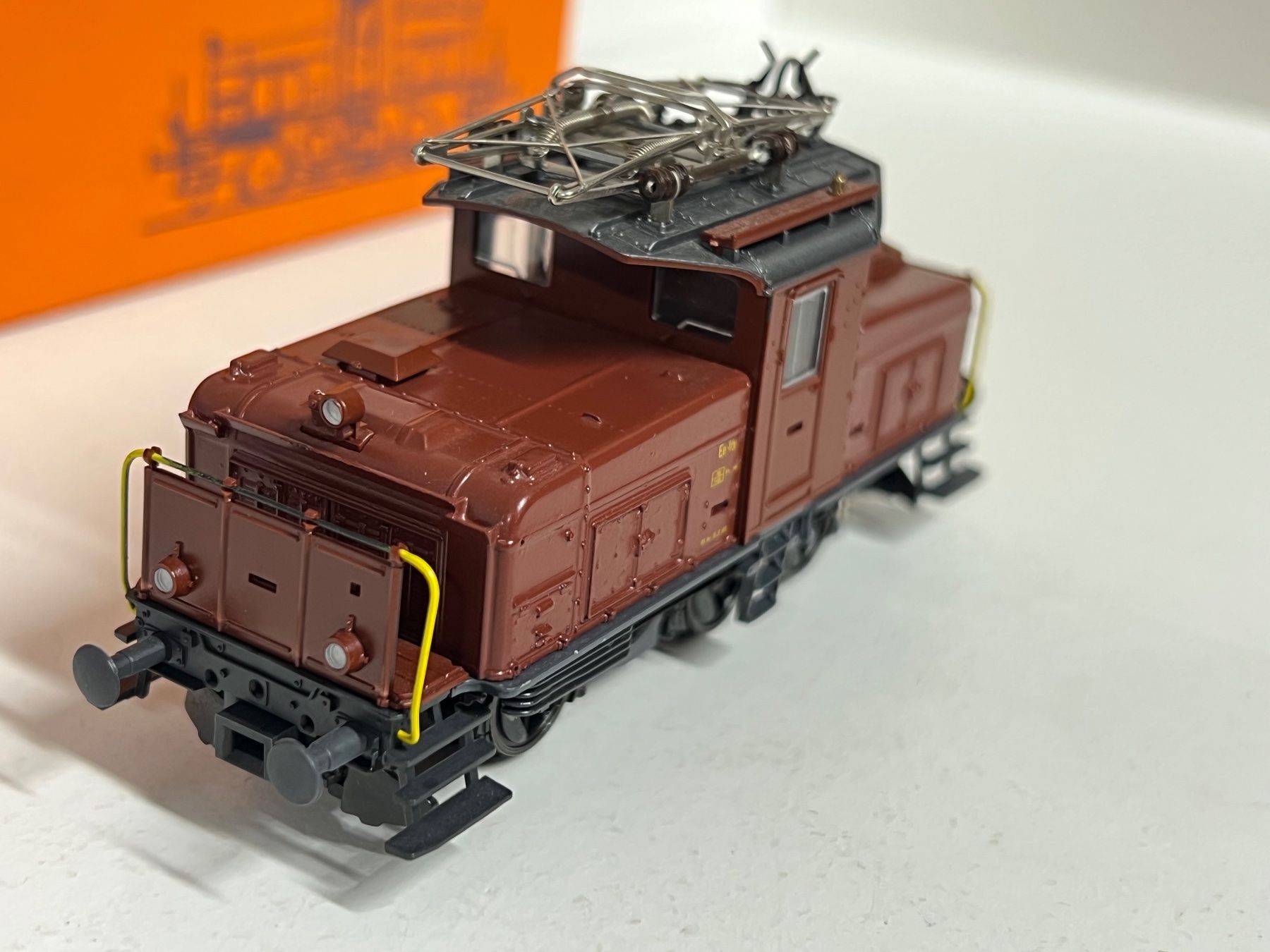 Roco Modellini di ferrovie: ROCO  43529  Ee 3/3 H0 DC SBB Analog – Usato da Geroldswil venduto da TopTrain54 3