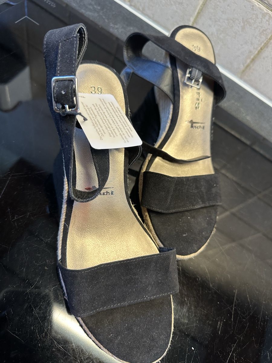 Tamaris Damenschuhe: Sandales compensées Tamaris 39 – Gebraucht aus Servion von josephine22 2