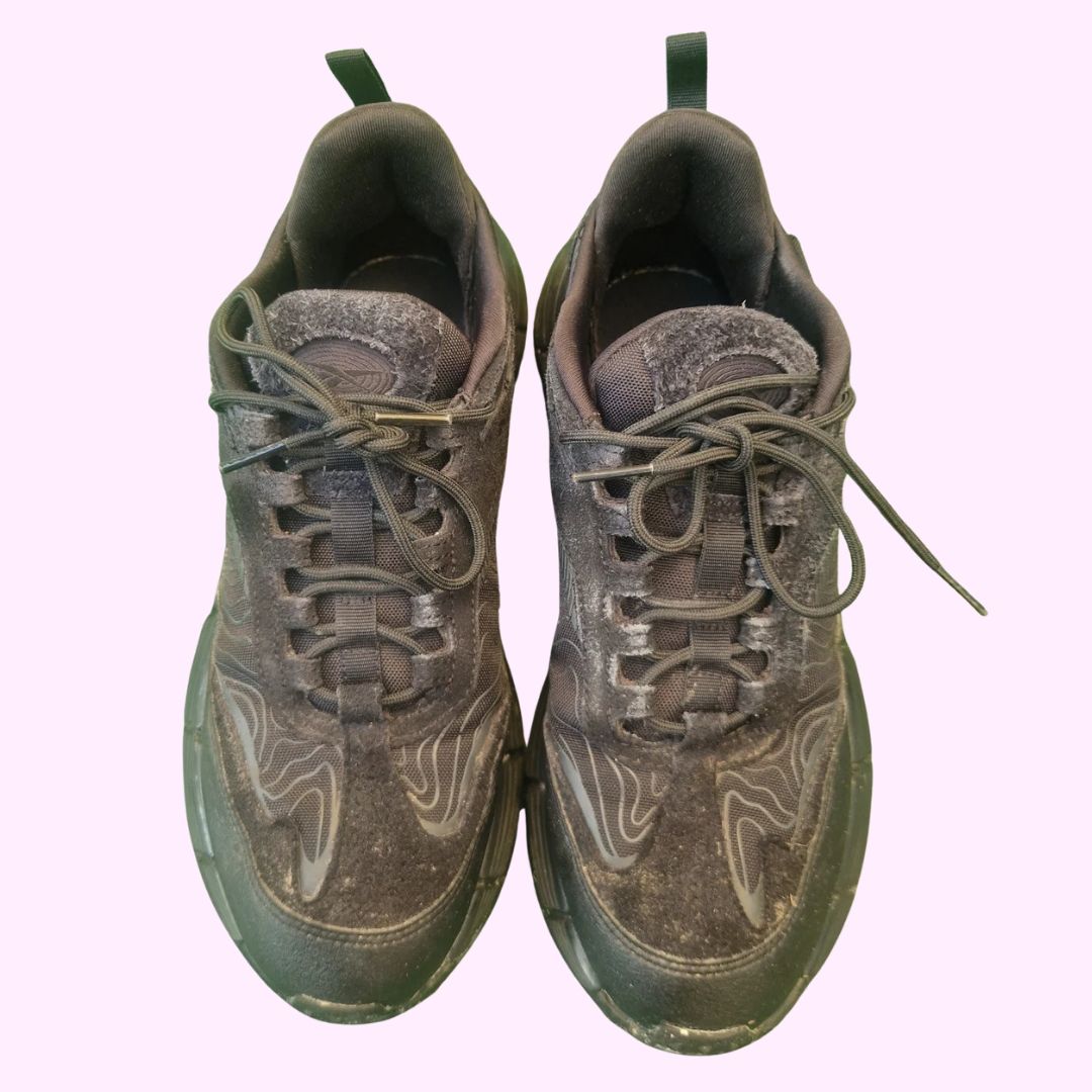 Reebok Scarpe da uomo: Reebok Sneaker schwarz Grösse 39 gebraucht – Usato da Bern venduto da Vintagefromthefuture 3