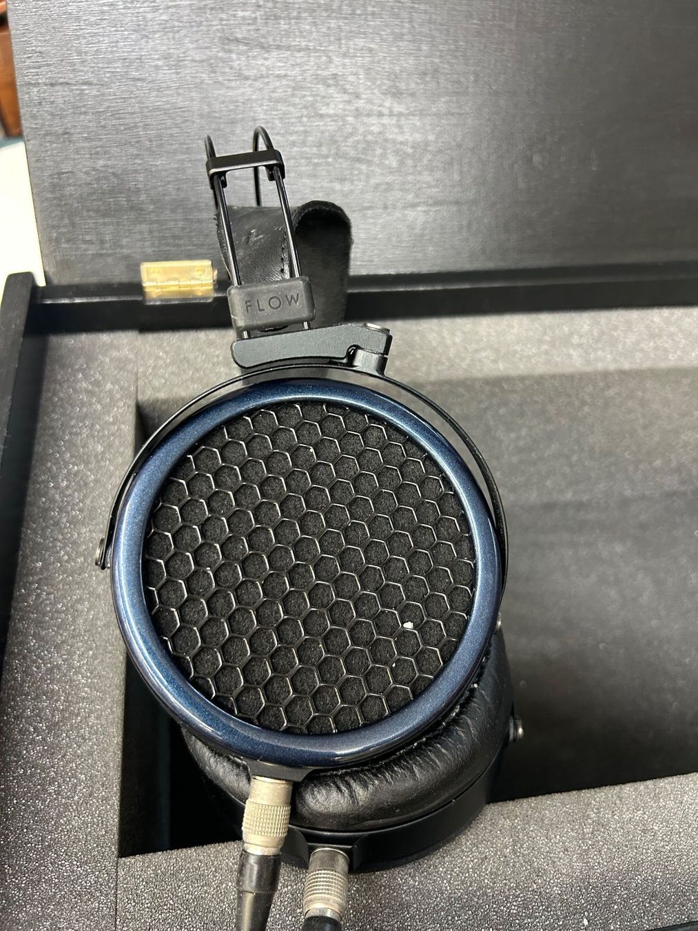 Cuffie: MrSpeakers Ether Flow 1.1 Planarmagnetischer Kopfhörer – Usato da Zürich venduto da Levelart 3