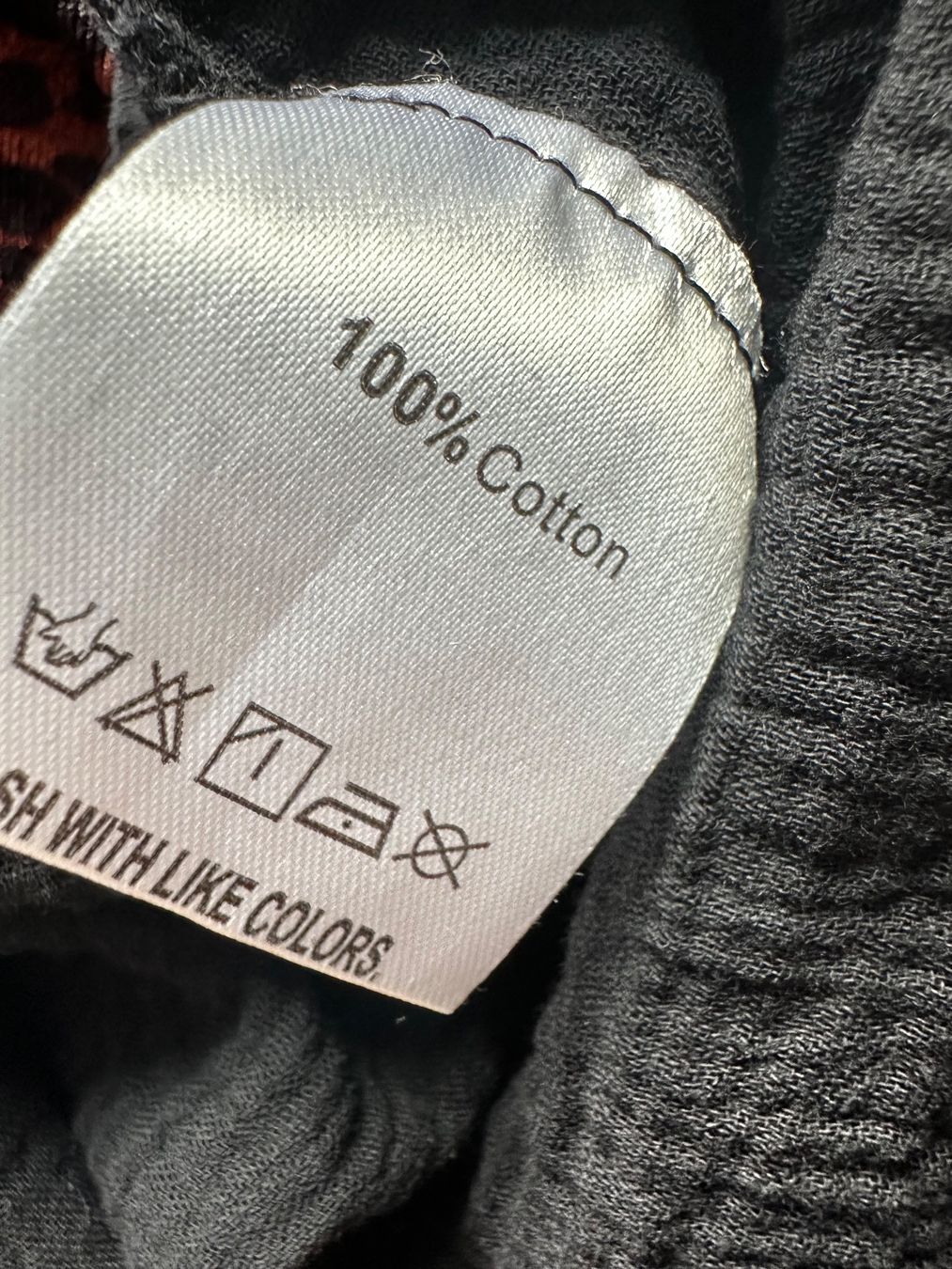Blusen: SCHWARZE BLUSE MIT KURZARM, GRÖSSE S – Gebraucht aus Haldenstein von enie123 4