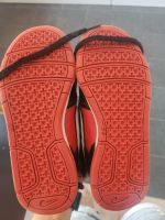 Chaussure Nike - Noire et rouge - Taille 34