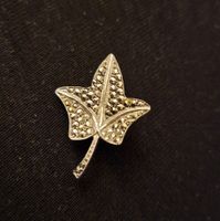 Silberne Brosche, Efeu-Blatt, Markasiten, Vintage
