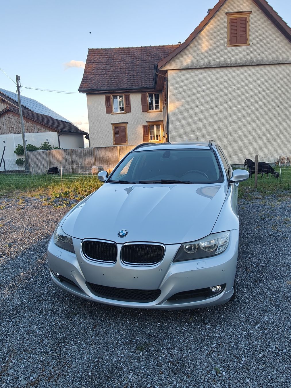 BMW Autos: BMW 320 DIESEL X DRIVE, FACELIFT, AHK – Gebraucht aus Wil SG von ciciii 3
