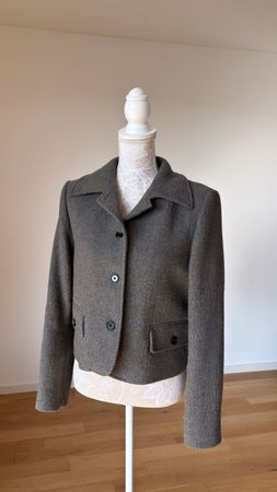 Kurze Jacke Massimo Dutti Wolle grau neuwertiger Zustand 36 