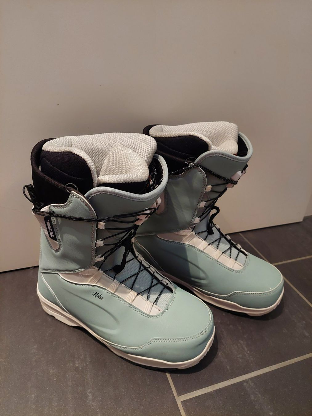 Snowboard Nitro Scarpe da uomo: Nitro Snowboard Schuhe Scala TLS – Nuovo (secondo la descrizione) da Ried b. Kerzers venduto da sin_qy8s 1