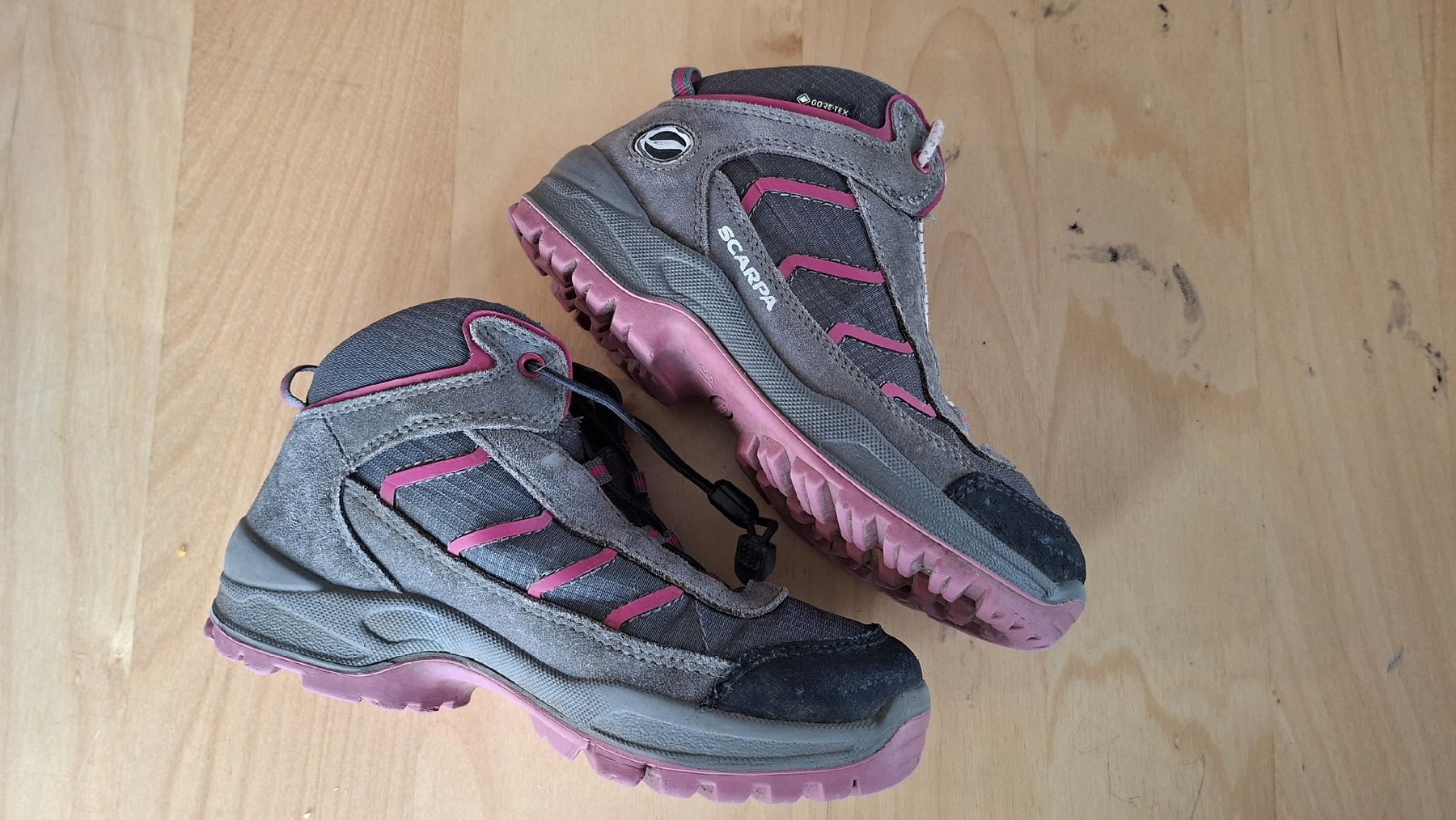 Scarpa Scarpe per ragazze: Scarpa Wander-Schuhe Gr.31, Goretex – Usato da Marthalen venduto da Janine1943