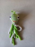 Handmade Tintenfisch gehäkelt für Baby / hellgrün / weiss