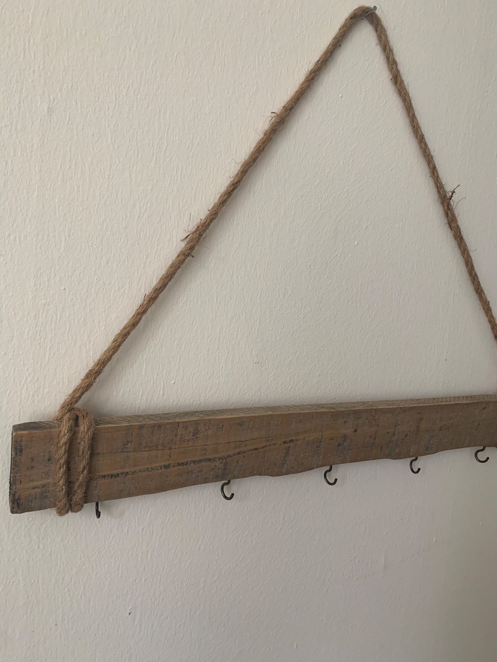 Alle Dekorationen: Rustikaler Wand-Schlüsselhalter aus Holz – Gebraucht aus Suhr von ire_9kbr 2