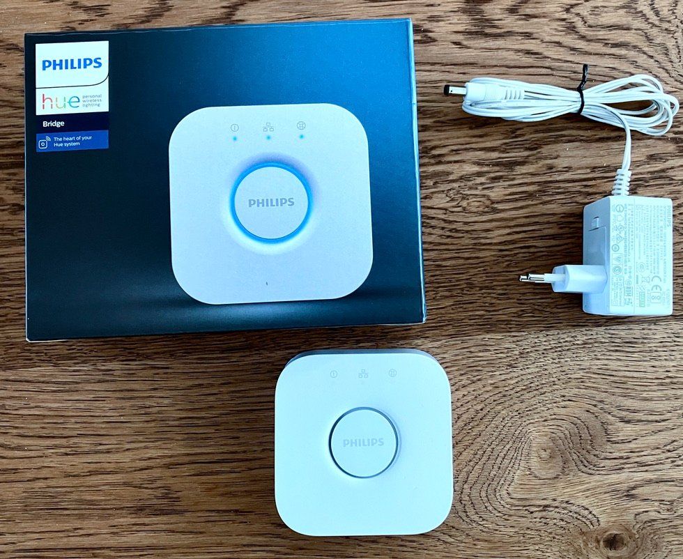 Philips Hubs & Switches: Philips Hue Bridge – Gebraucht aus Winterthur von