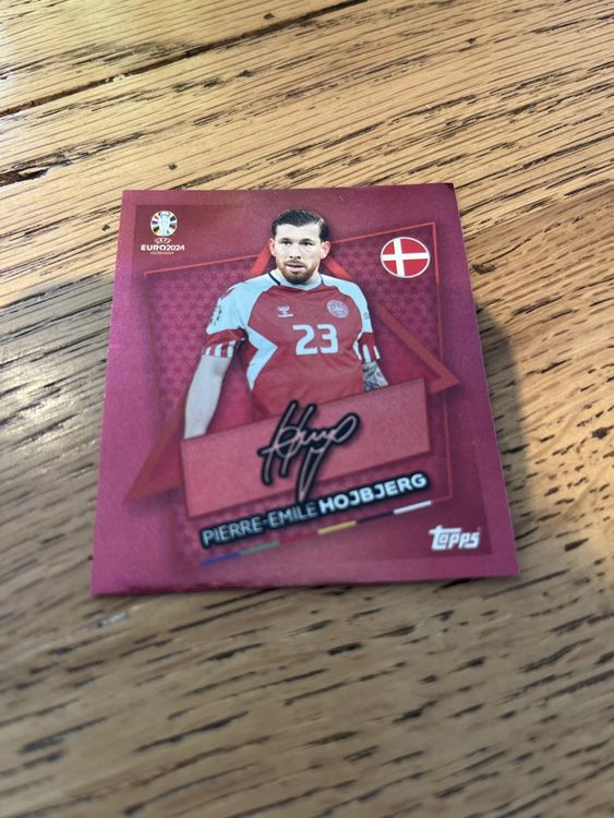 UEFA Euro 2024 Topps Sticker SP DEN signiert (Neu (gemäss Beschreibung ...