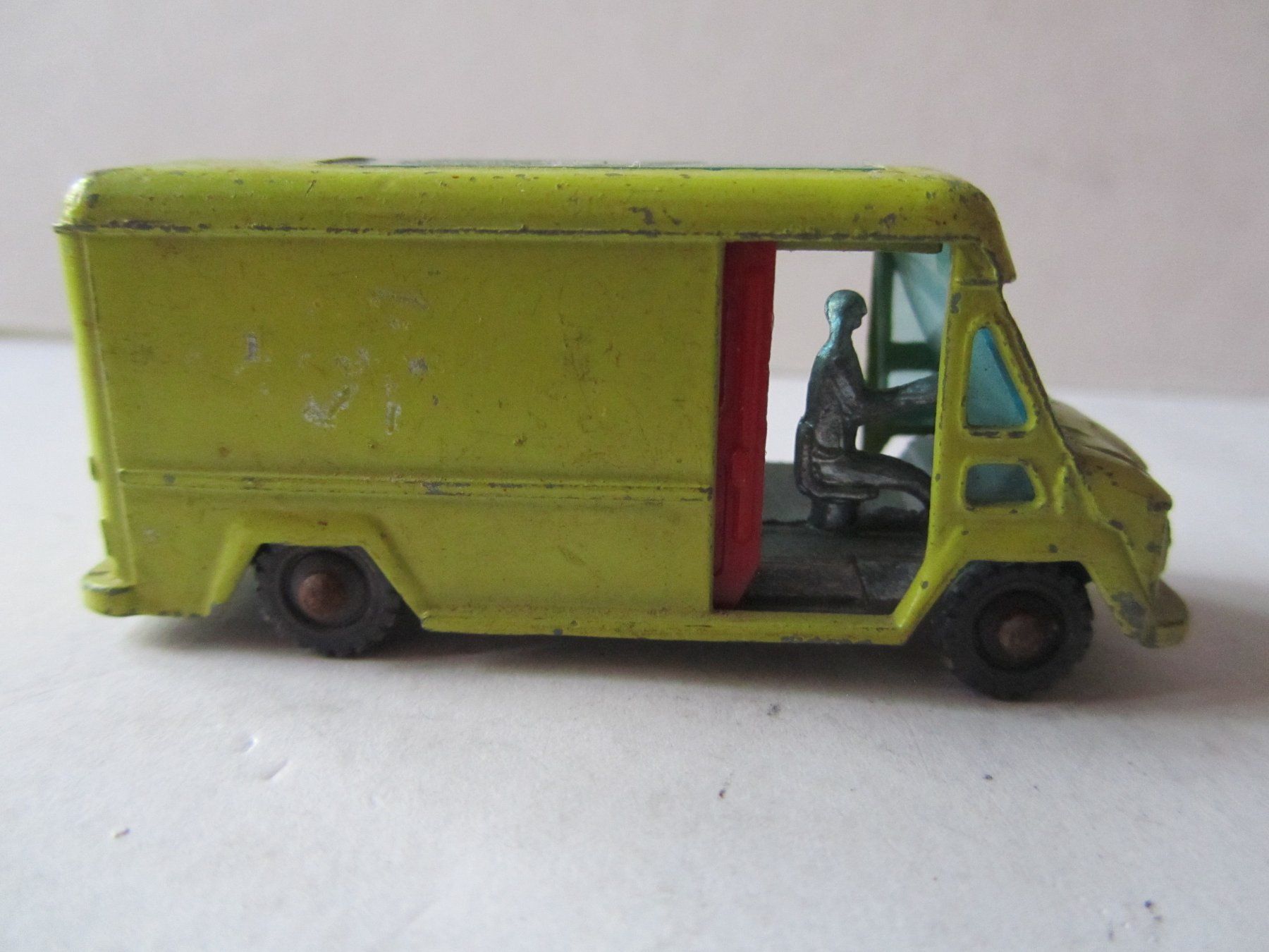 Modellautos: Commer Walk-Thru Van, Husky – Gebraucht aus Weiningen ZH von dietsch57 5