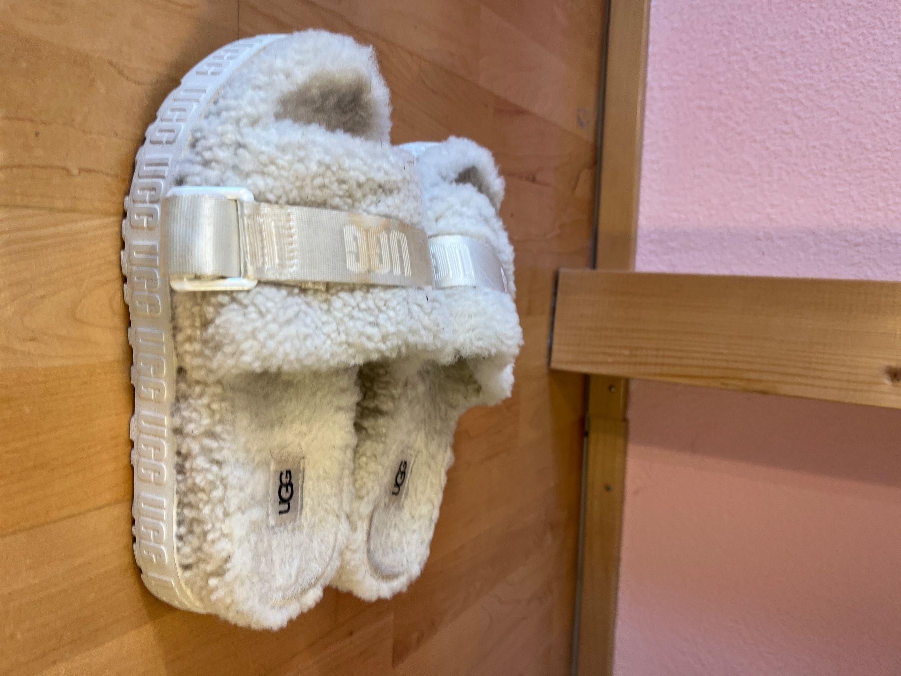 Scarpe da donna: original Ugg Finken – Usato da Zürich venduto da jea_rl6p 1