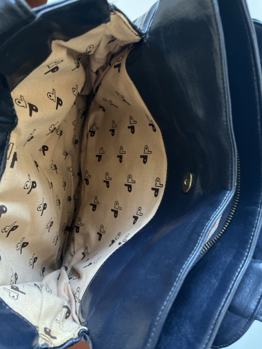 Taschen für Damen: Dunkelblaue Lederhandtasche – Gebraucht aus Riva San Vitale von V.IP 4