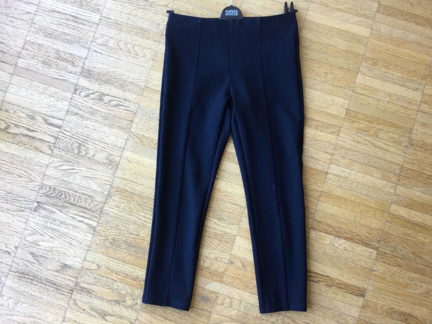 Zara Hosen: Zara Mädchen 3/4 slim Stoff Hose Gr 134 – Gebraucht aus Zürich von mir_2kjl