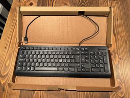 Lenovo Keyboard Tastatur USB CH Layout schwarz neu