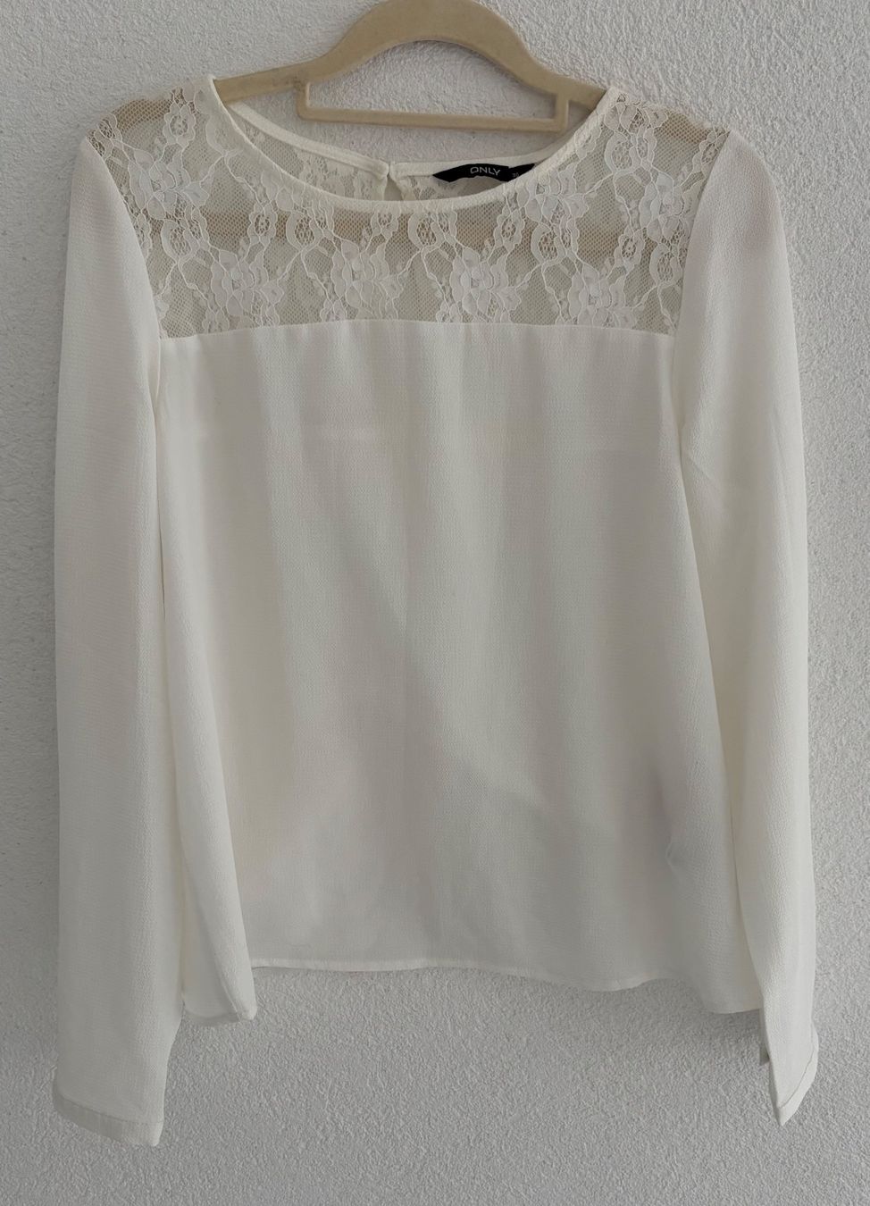 Tops: Blouse – D'occasion à Arbaz par CicciStore
