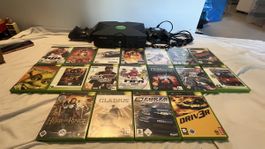 XBOX Konsole mit 18 Spielen und 2 Controllern