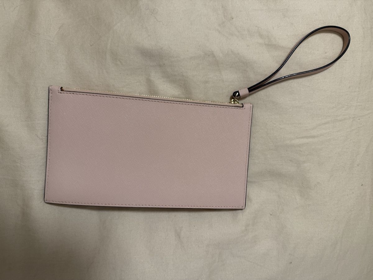 Kate Spade Taschen für Damen: Pochette rose Kate Spade, élégante et pratique – Neu (gemäss Beschreibung) aus Les Avanchets von NR07 1