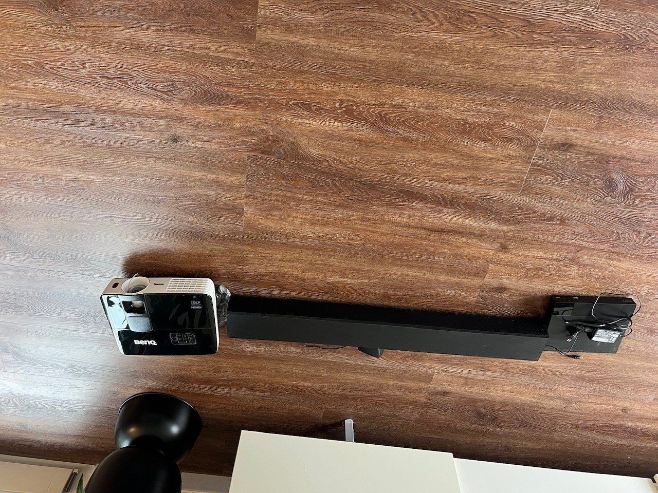 Home Cinema: Beamer Leinwand Blu-ray – Usato da Bülach venduto da Telemani