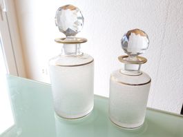 Duo d'anciens flacons à parfum en cristal