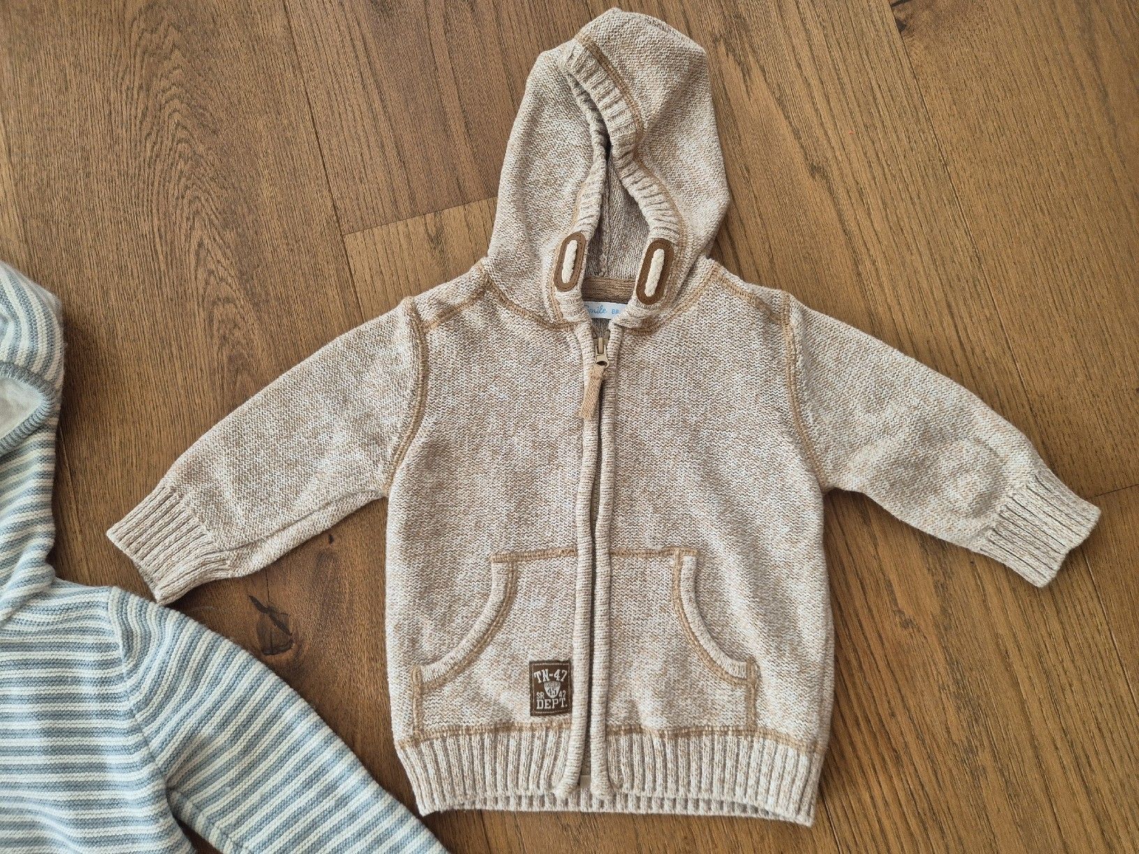 Lots de vêtements: Kleiderpaket Strickjacken Grösse 68 – D'occasion à Kollbrunn par guernsey11 3