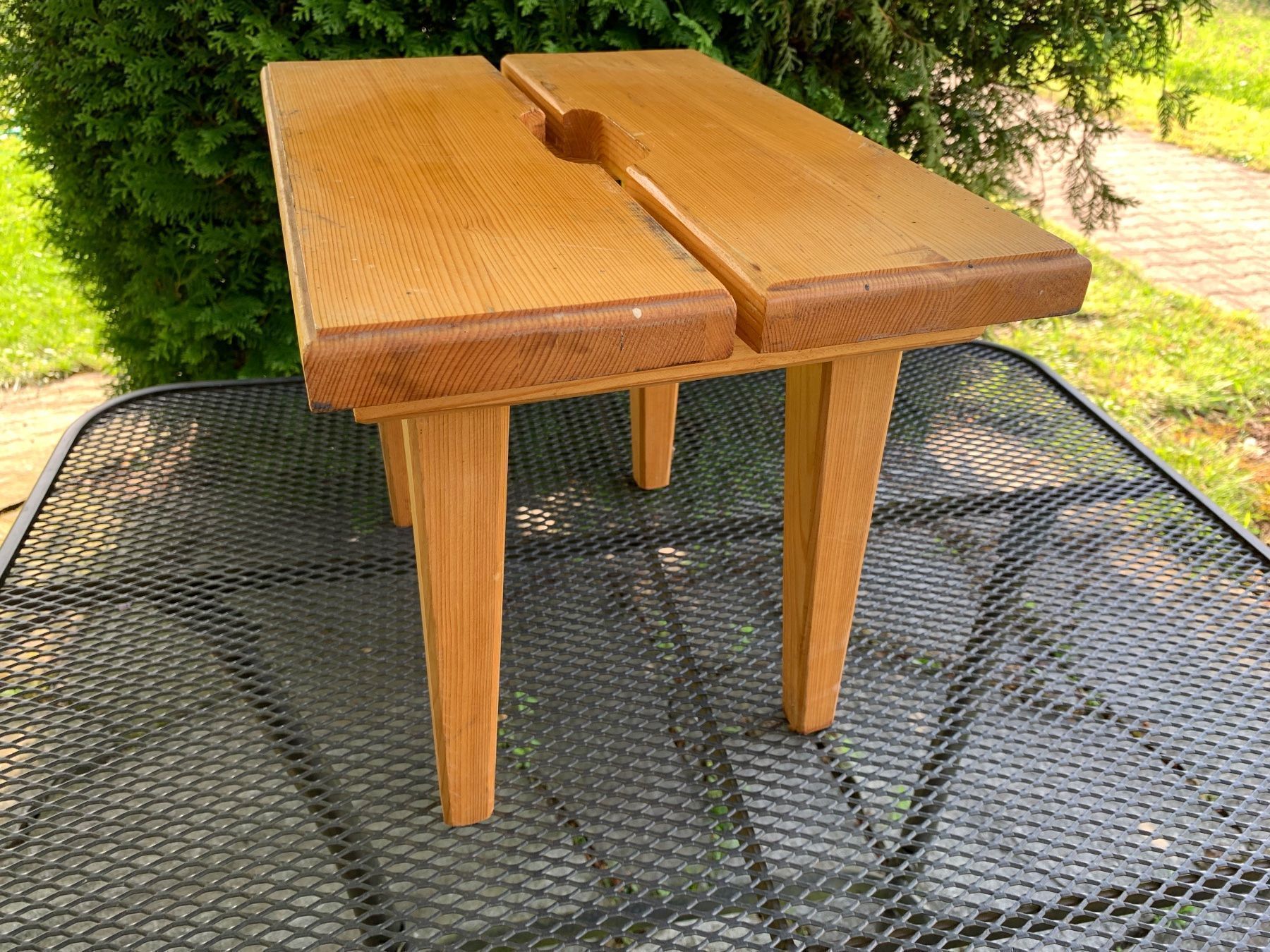 Hocker: wunderschöner Schemel aus Massivholz – Gebraucht aus Feldbach von Olive1 1